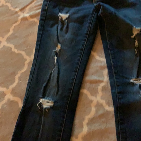 American eagles jeans stretch size 4 EUC - Picture 3 of 7